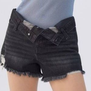 NWT🌟 BDG Foldover V- Front Denim Short Washed Black Denim Size 30